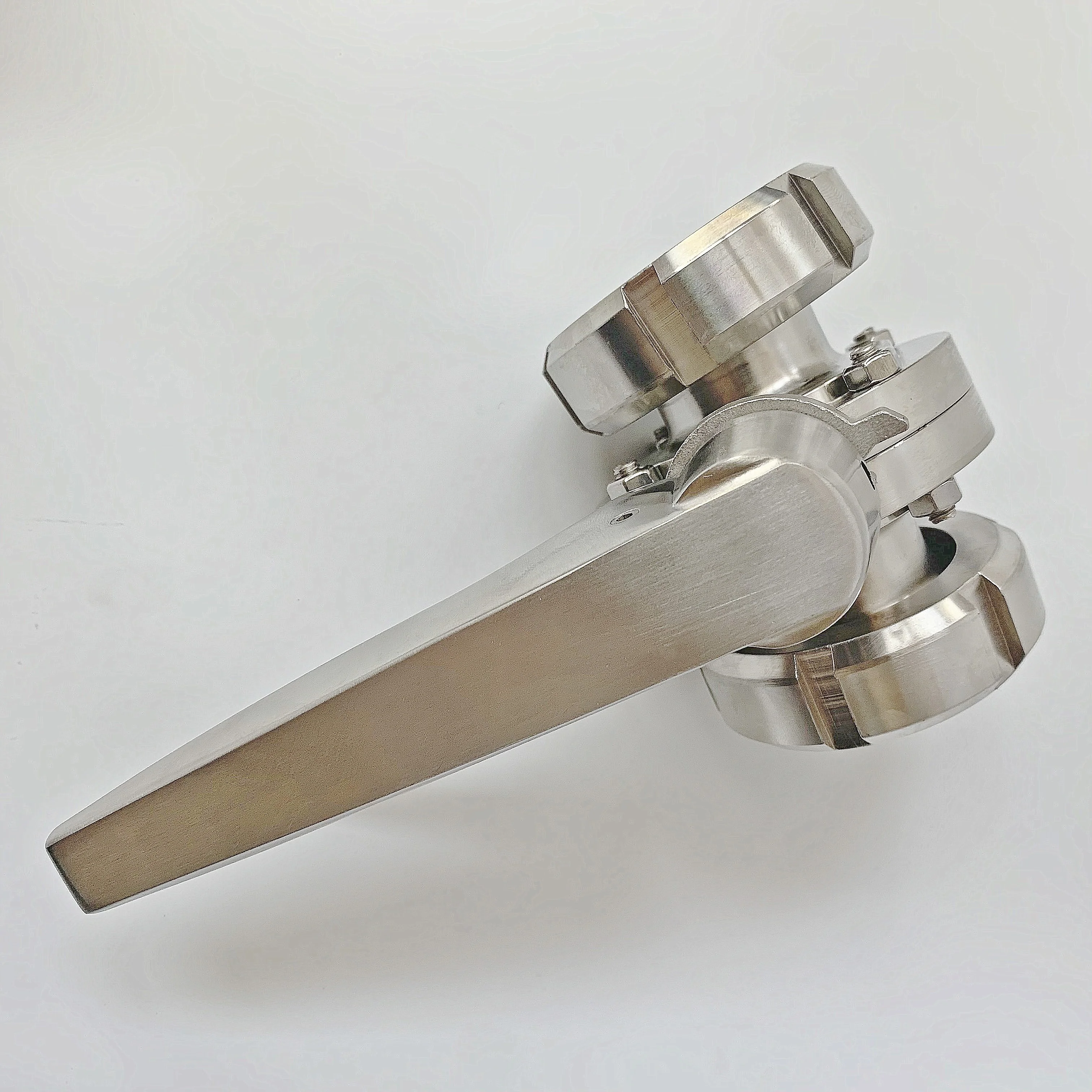 Sanitary stainless steel seal thread butterfly valve duckbill handle
