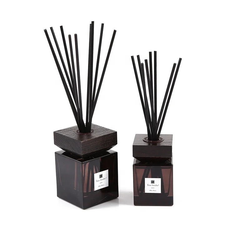 Promotion Popular Fragrance Diffuser With Wood Cap With Rattan  Reed Sticks Diffuser