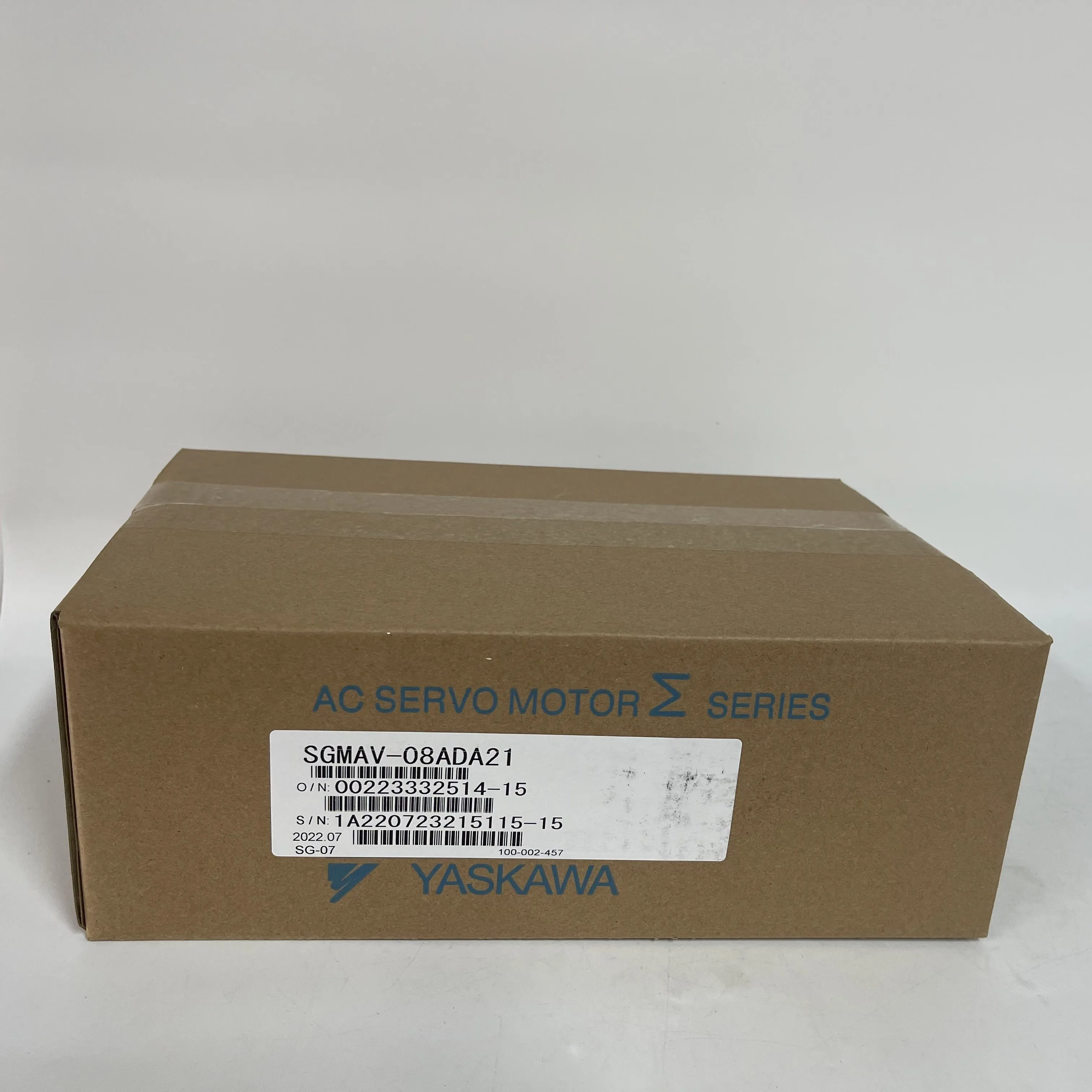 Yaskawa AC Servo Motor SGMAV-08ADA21