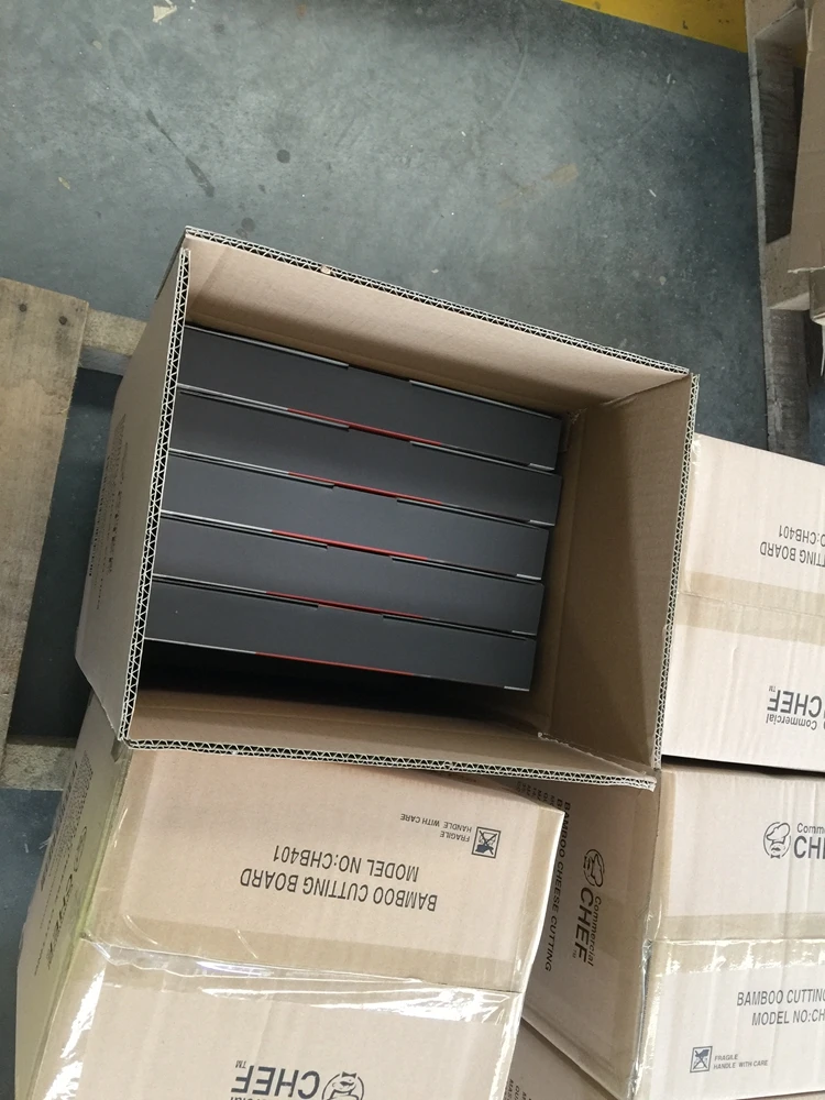 
 Набор из бамбуковой сырной доски с проволочной ломтерезкой для сыра, 4 инструмента из нержавеющей стали и маркеры для сыра  