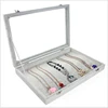 Caja de collar gris