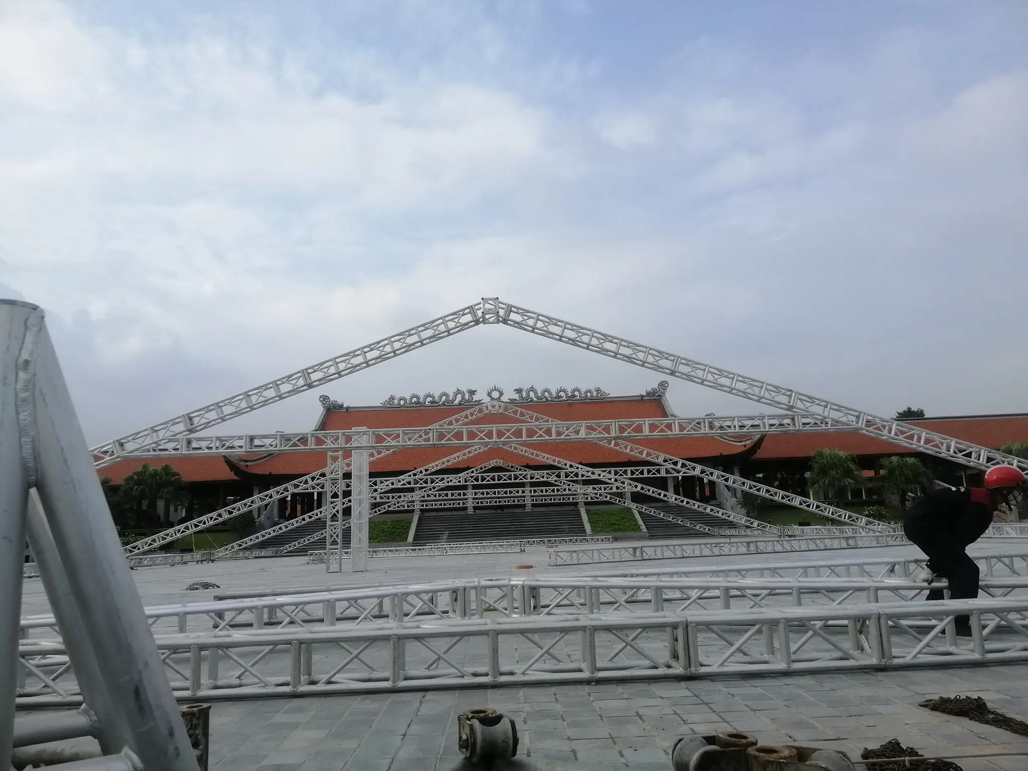 product aluminum ladder truss stage backdrop truss system for outdoor event stage truss system-11