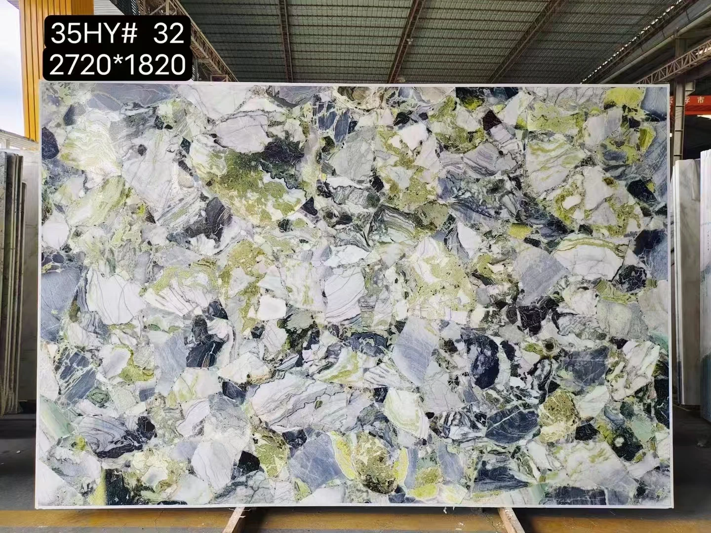 Translucent cold jadeite onyx slab rainforest green marble emerald green marble onyx for wall panel and table using