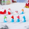 La serie Christmas Dwarf presenta 9 stili