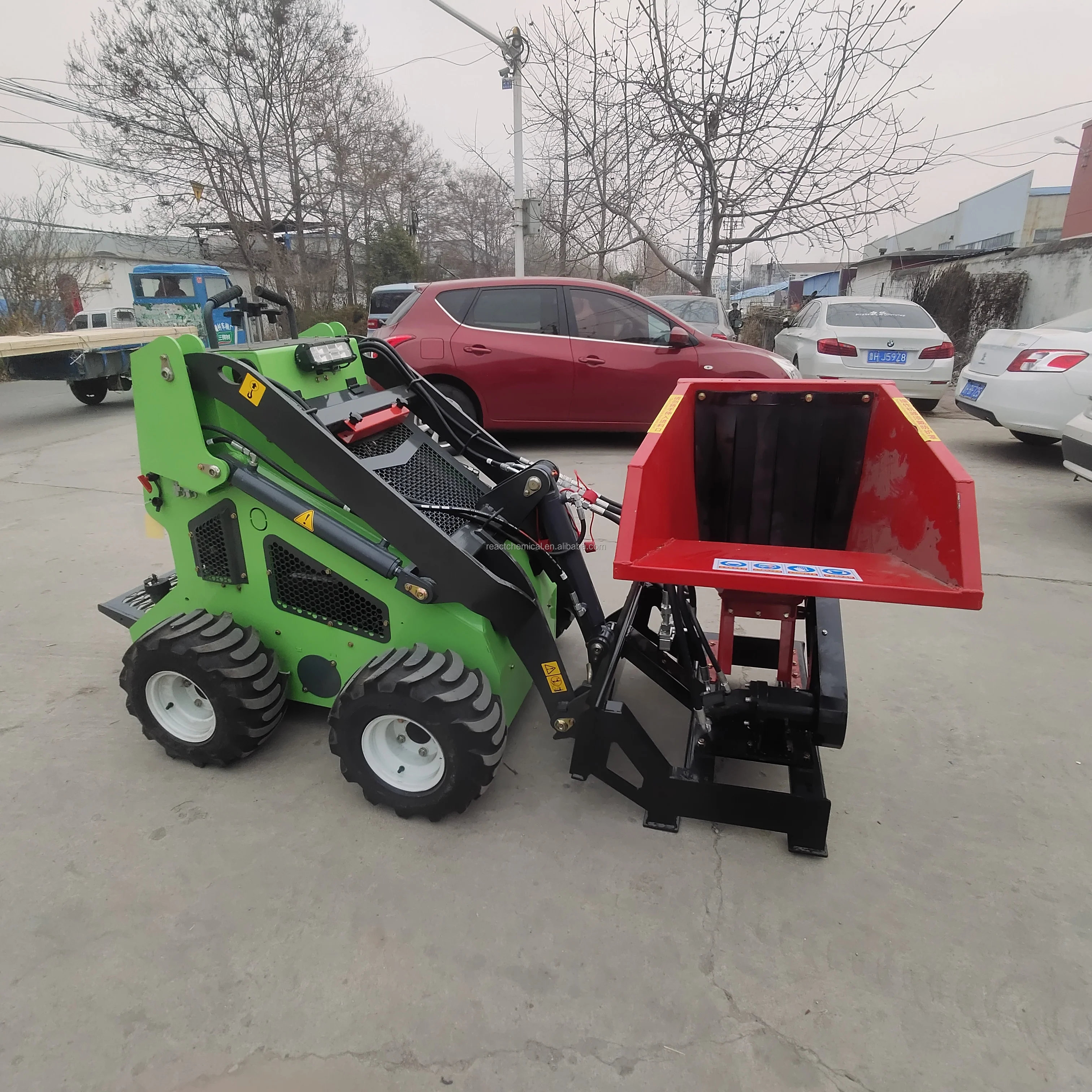 European and American Hot Sale Mini Skid Steer Loader Walking Behind Loader Small Tractor with CE/EPA/Euro V Certificate