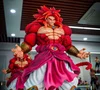 Dx super broly 50cm pelo rojo