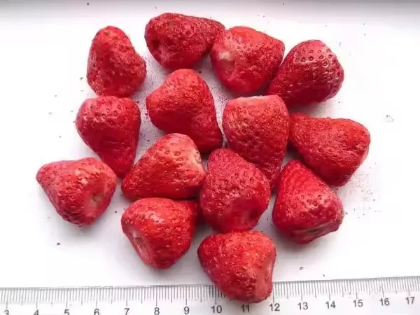 Wholesale Price Freeze Dried Strawberry FD Fruit in Whole Sliced Diced Freeze Dried Strawberry