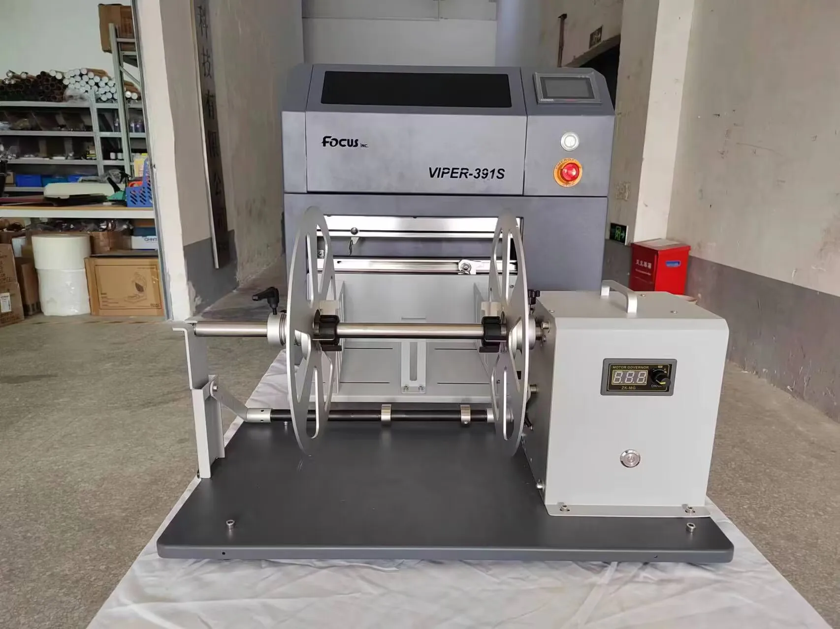 Digital Color Label Maker Roll to Roll Adhesive Inkjet Sticker Printer Shipping Product logo Label Printing Machine and Cutter