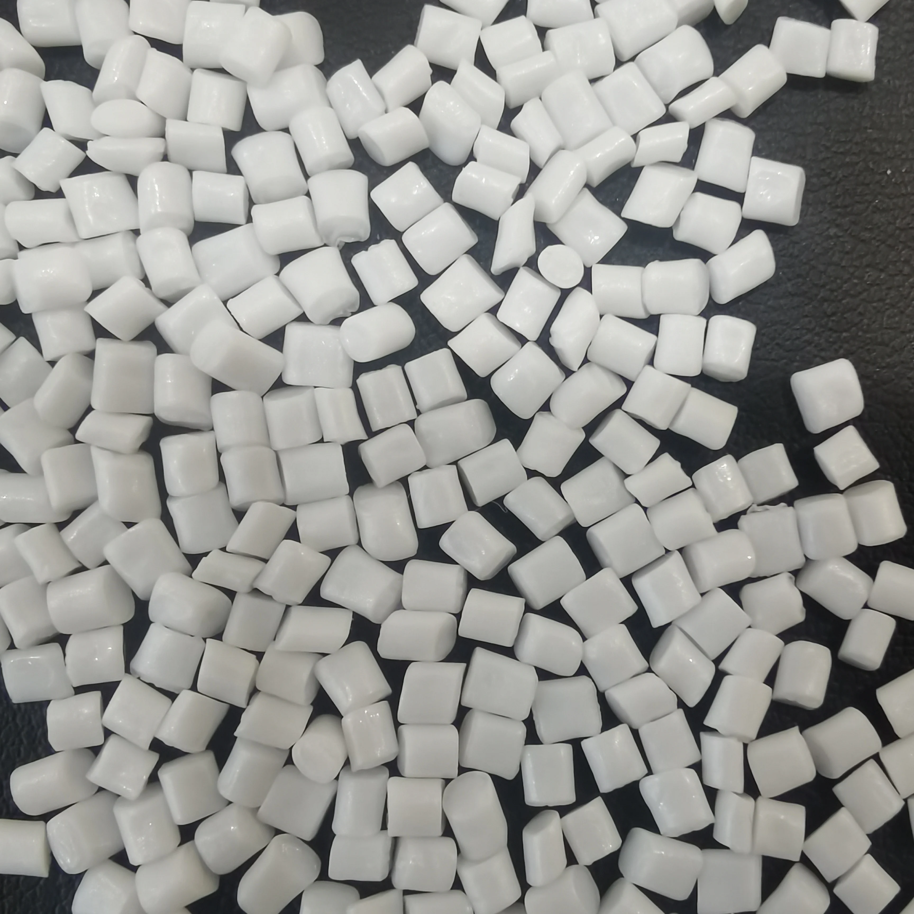 Бренд Hainan Yisheng гранулы из смолы для домашних животных YS-W01 YS-H01 YS-Y01 YS-C01