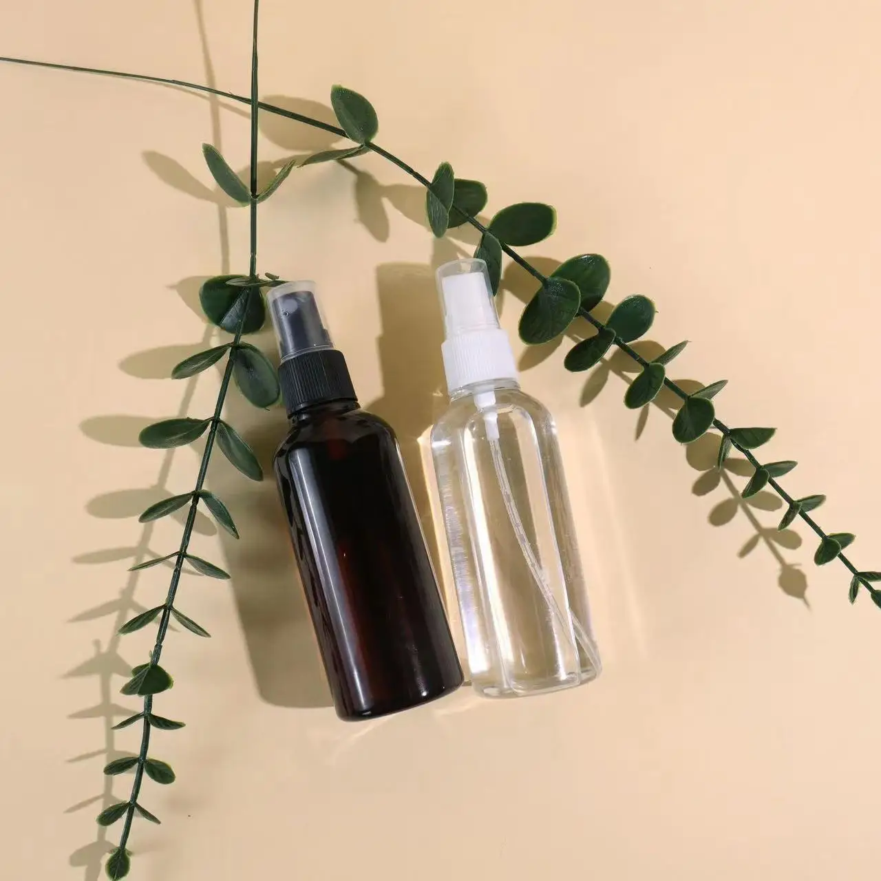 Factory Direct Sales 100ml Round Fine Mist Pet Plastic Spray Bottle for Cosmetic Packaging