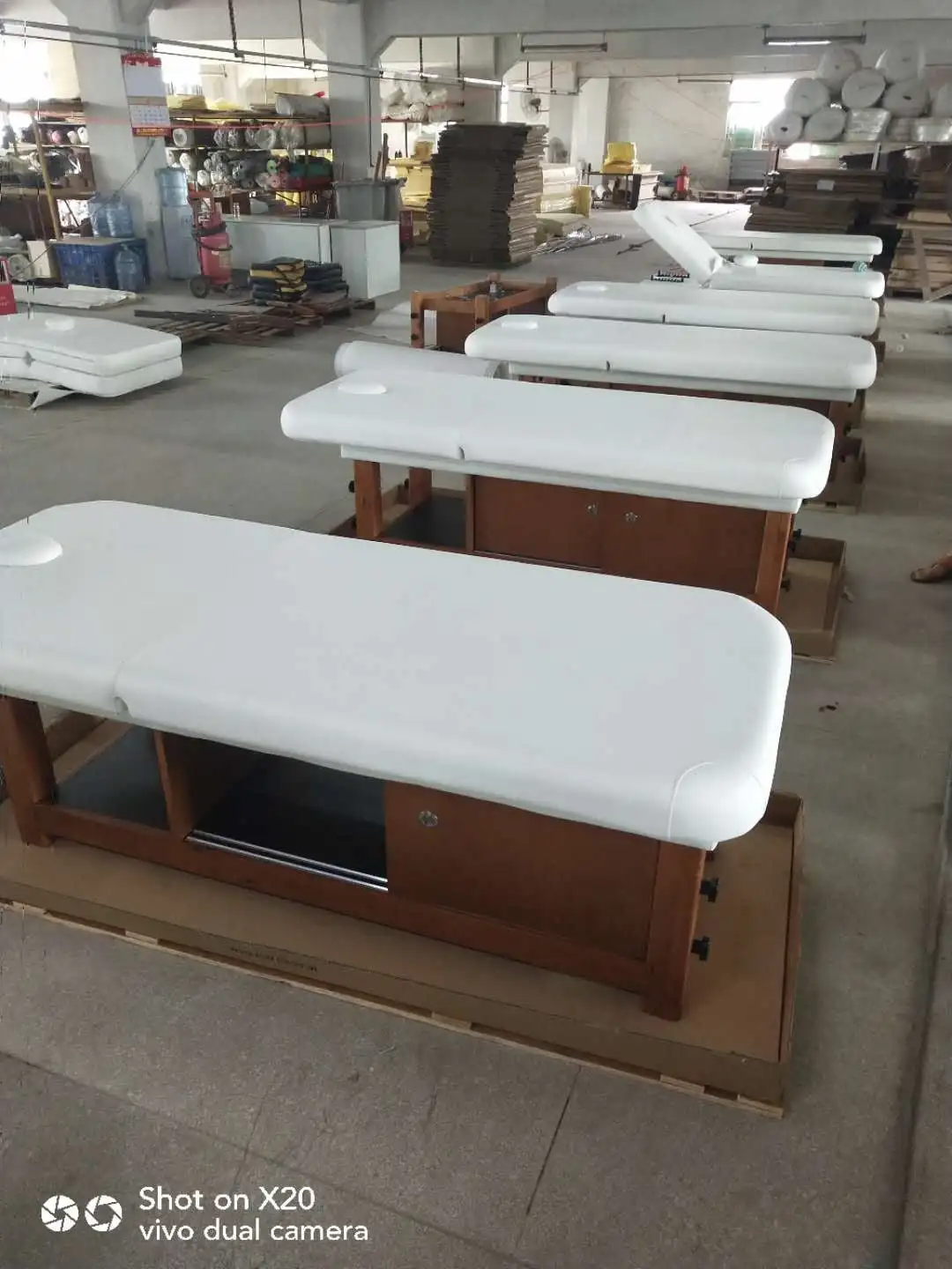 Hot Sale Facial Body Spa Table Massage Bedding Set Two Portable Bolsters Thai Massage Tables