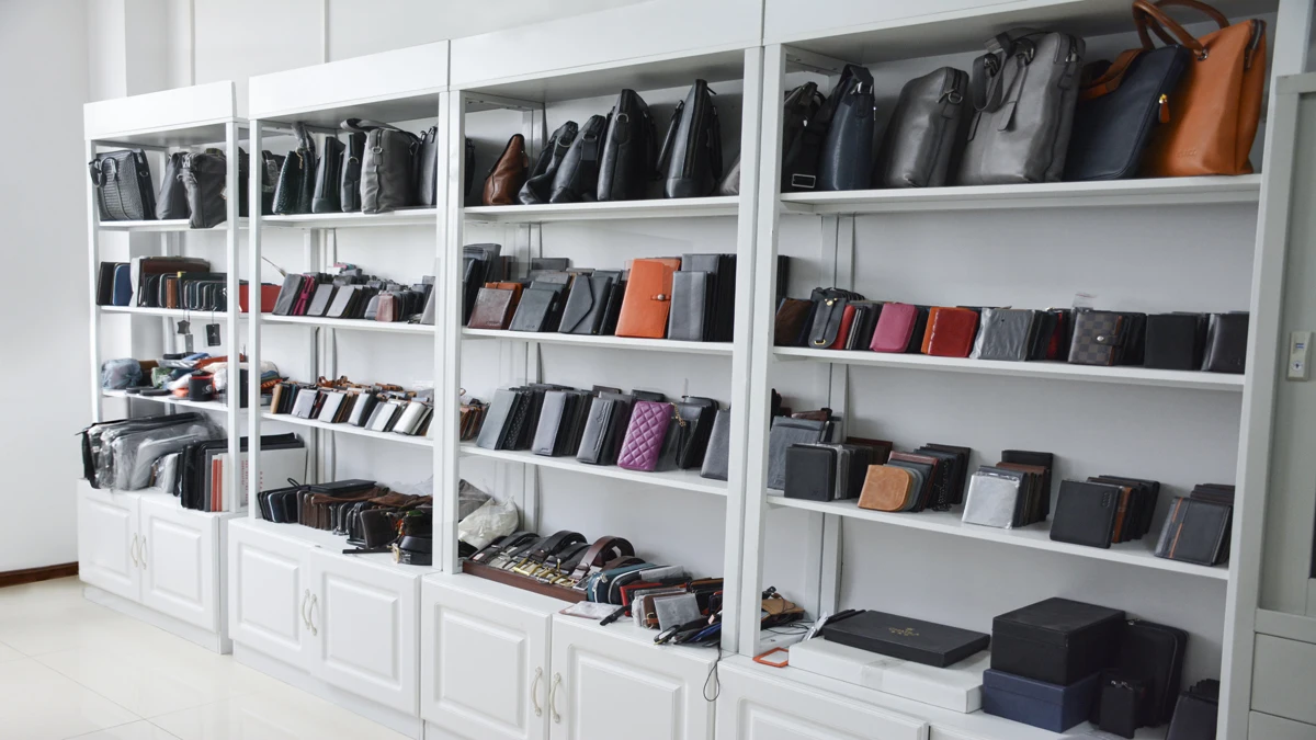 Guangzhou Hongsheng Leather Goods Co., Ltd. 3