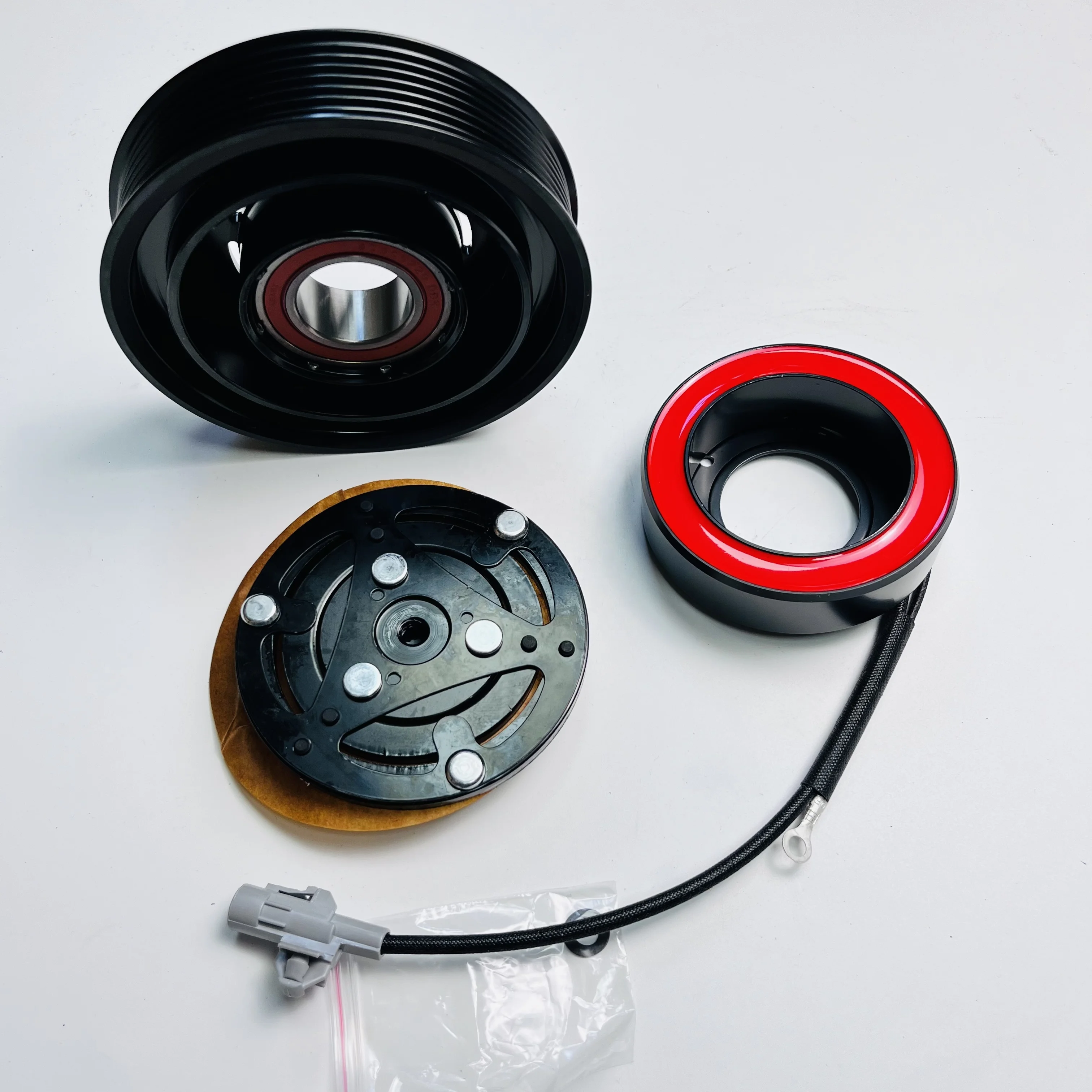 エアコン　マグネットクラッチ　 車用　カルソニック用 TOYOTA HILUX KUN15用 OEM 88410-0K460 車用エアコンクラッチユニット