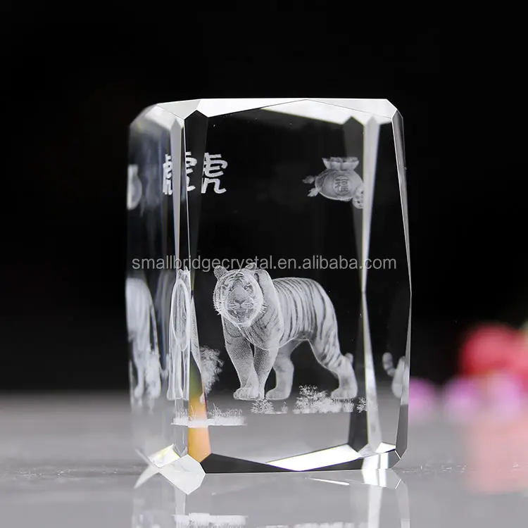 New Design Chinese 3D Tiger Gift Decor Souvenir Carved Engraving Technique Laser Etched Crystal Cube K9 Glass with UV Printing supplier