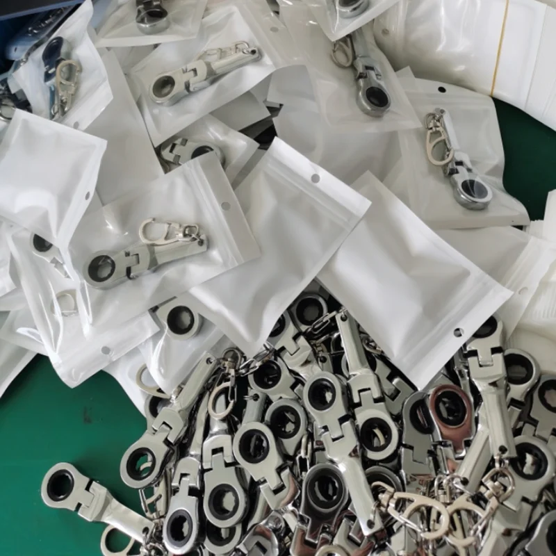 10mm Ratcheting Wrench Keychain Portable Adjustable Silver Black