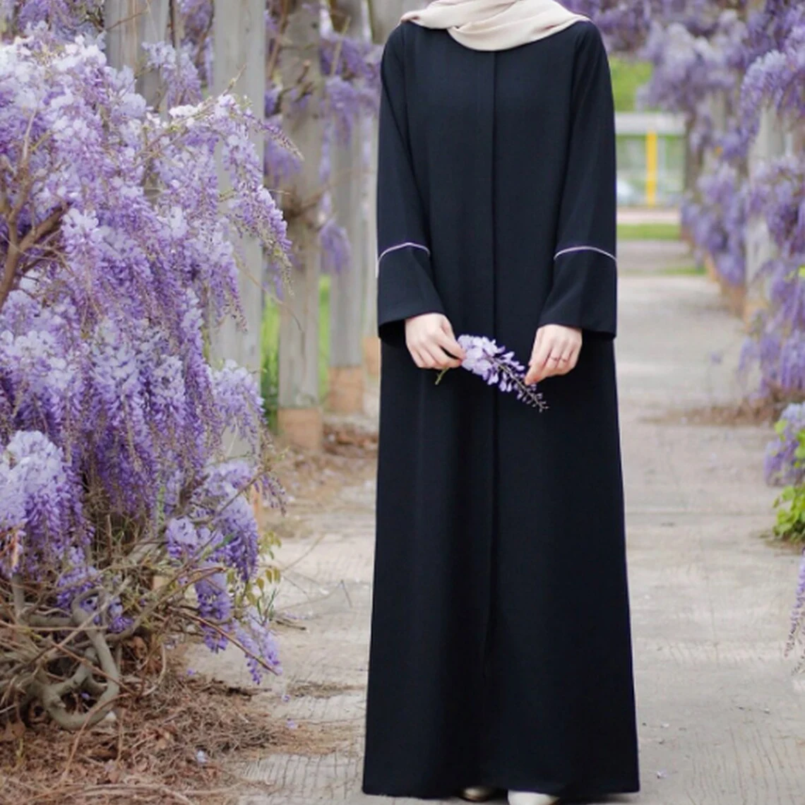 Islamic Black Crepe Abaya With Pocket and Zipper Outwear for Umrah Hajj and Ramadan Muslim Women's Dress