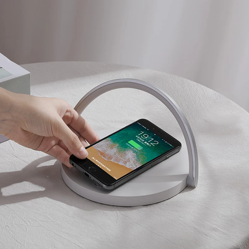 Universal 10W Fast Wood Multi Table Qi Led Light Lamp Phone Bracket Mobile Holder Wireless Phone Chargers With Lamp