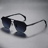 Black/gradient gray lens