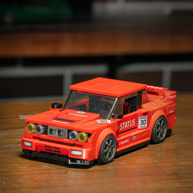 XJD JD066 - 302pcs Building Blocks Set for Car Man Assembly