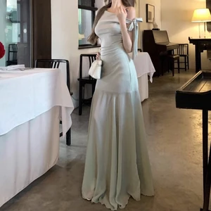 OEM Ladies Custom Sleeveless Solid Dresses Classic Cozy Silk Satin Luxury Evening Dresses Long Dresses Women Lady Elegant