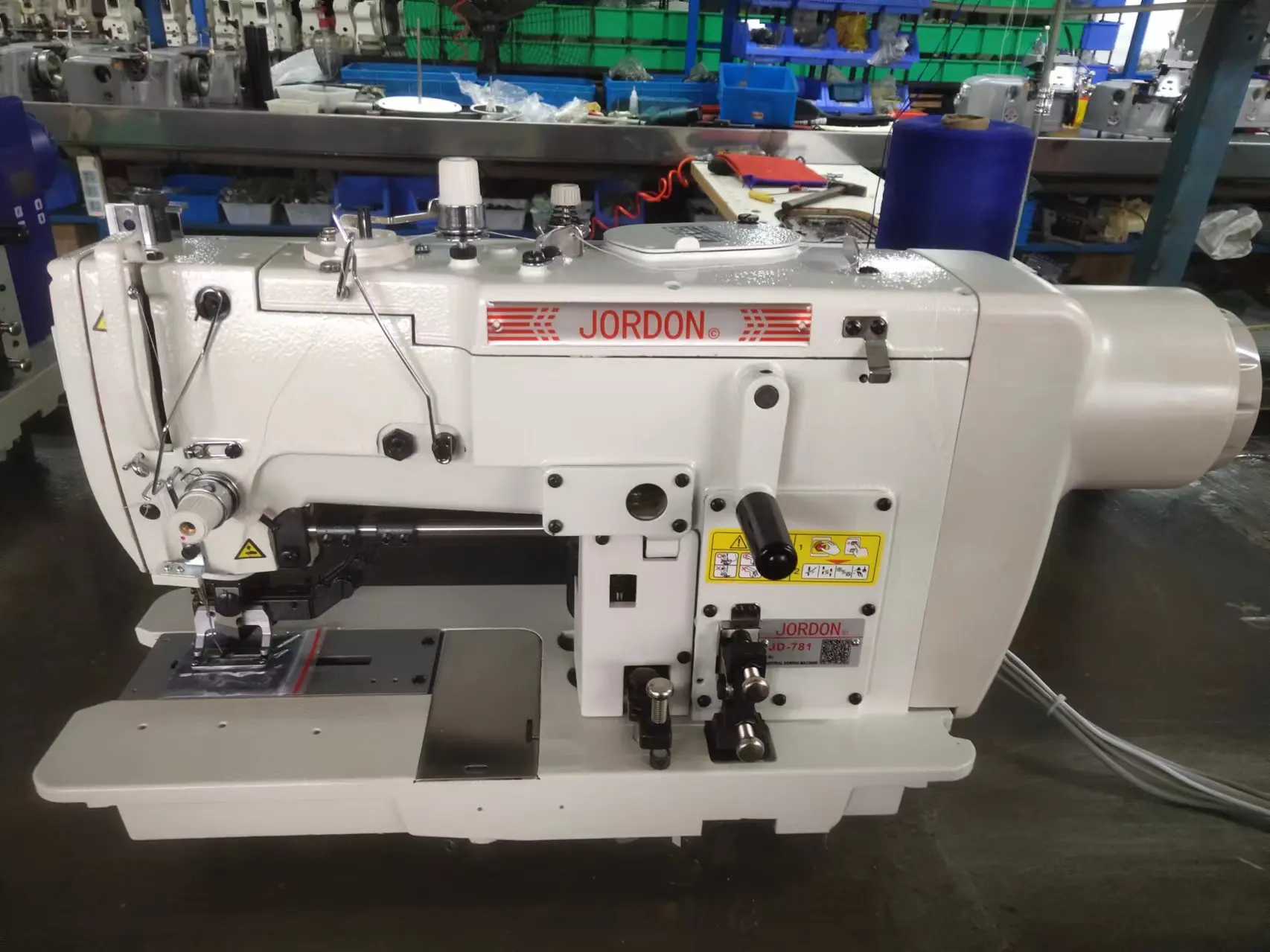 High Speed Used Japan Made Jukis 781D Straight Buttonhole with Direct Drive Sewing Machine Straight Buttonholing New Model 2022