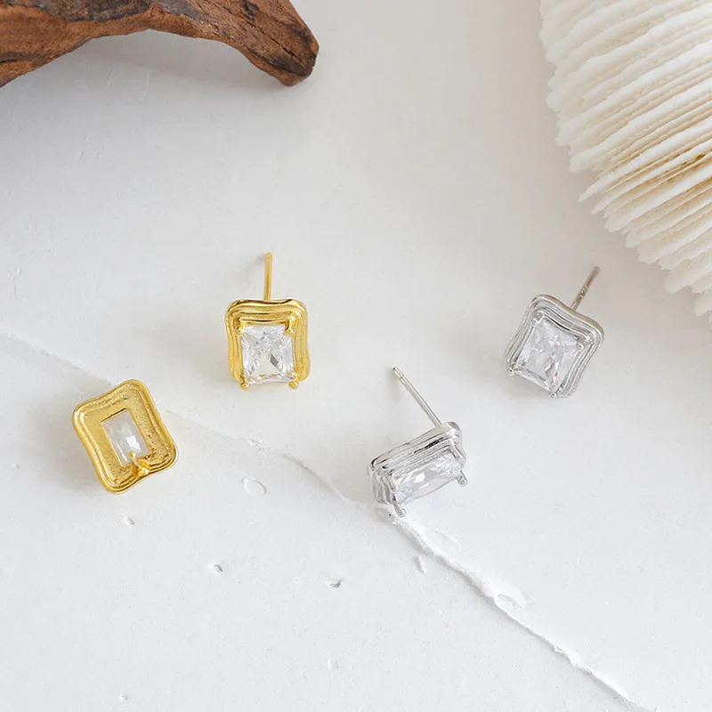 Wholesale Zircon Square Geometric 925 Sterling Silver Jewelry Gold Plated Stud Earrings(图1)