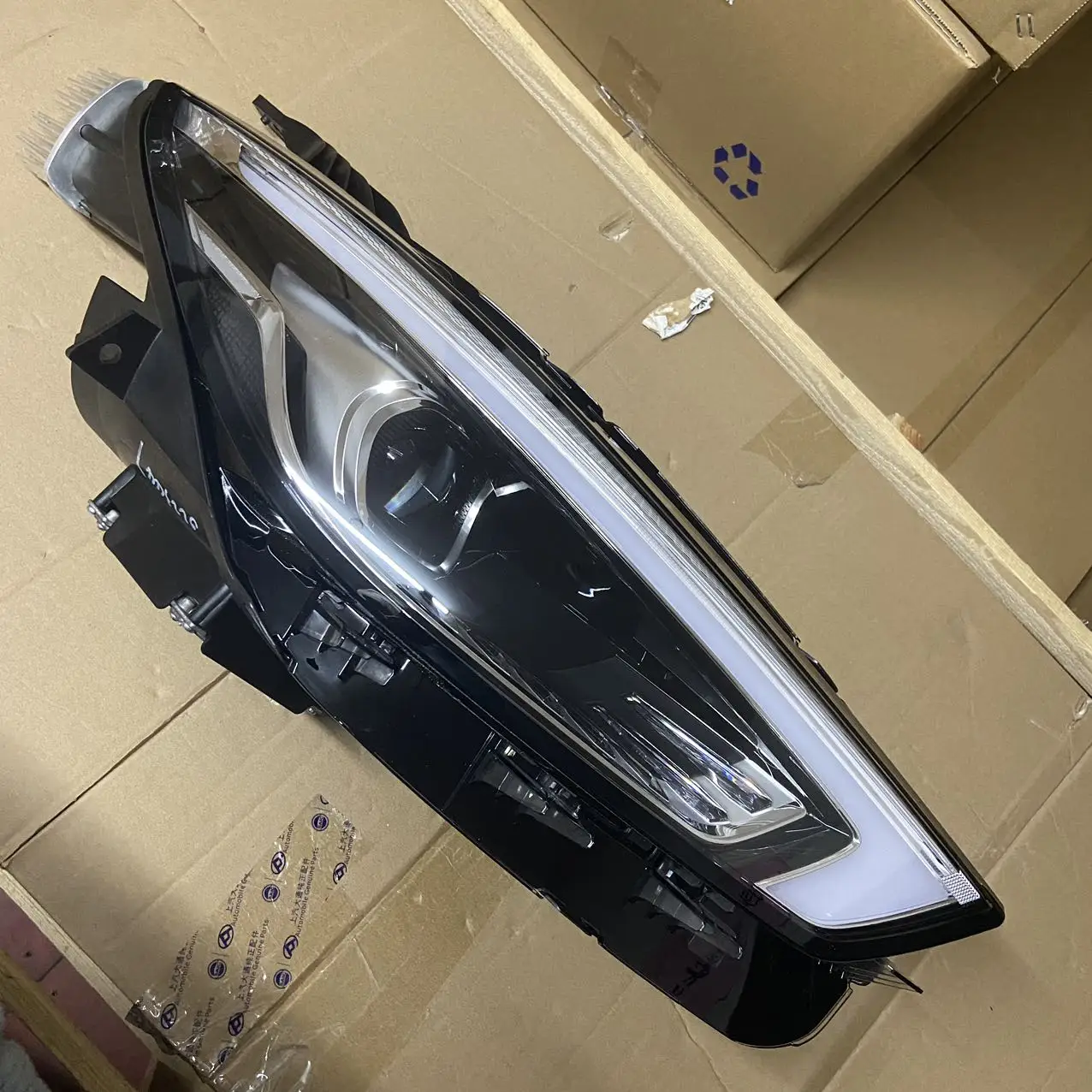 Left And Right Headlight For Mg Zs 2019 White Oe:10550754 - Buy Led ...