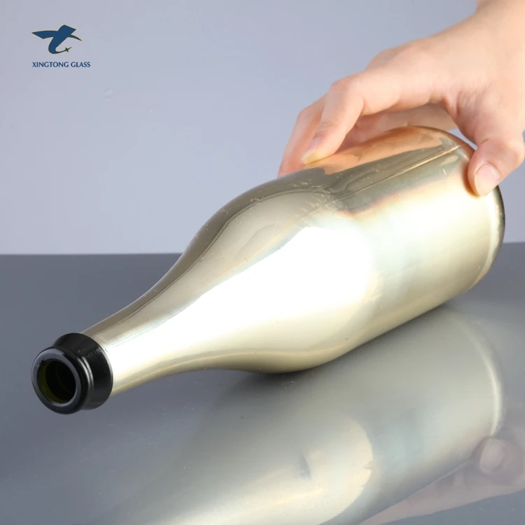 Classic Design Exquisite Emboss Gold Champagne Glass Bottle for Caps
