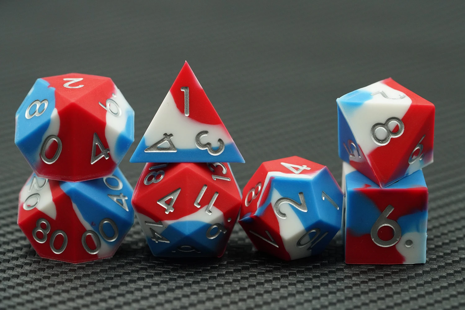 DND Polyhedral Dice Set 7 Piece Sharp Edge Silicone Dice 16mm Size 3 Color Mix for Dungeons & Dragons Board Games supplier
