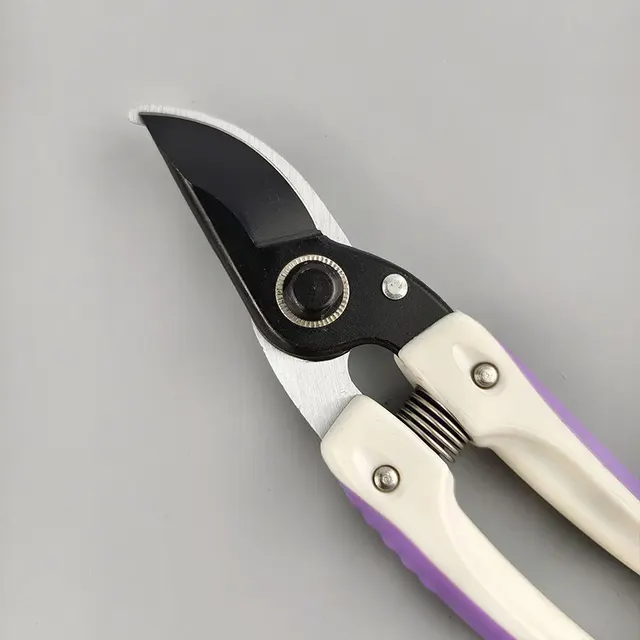 Factory Wholesale Grade Bypass Garden Pruner Shears Stainless Steel Blade Ergonomic Purple White Handle for Plant Trimming