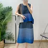 Azul oscuro