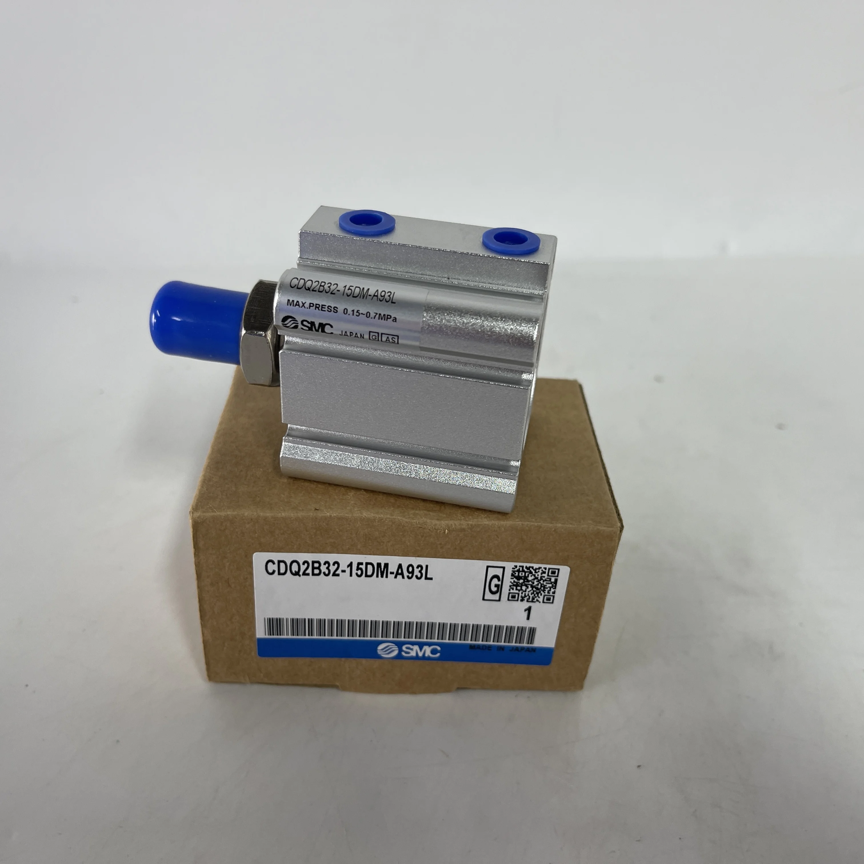 SMC Compact Pneumatic Cylinder CDQ2B32-15DM-A93L SMC Compact Pneumatic Cylinder CDQ2B32-15DM-A93L