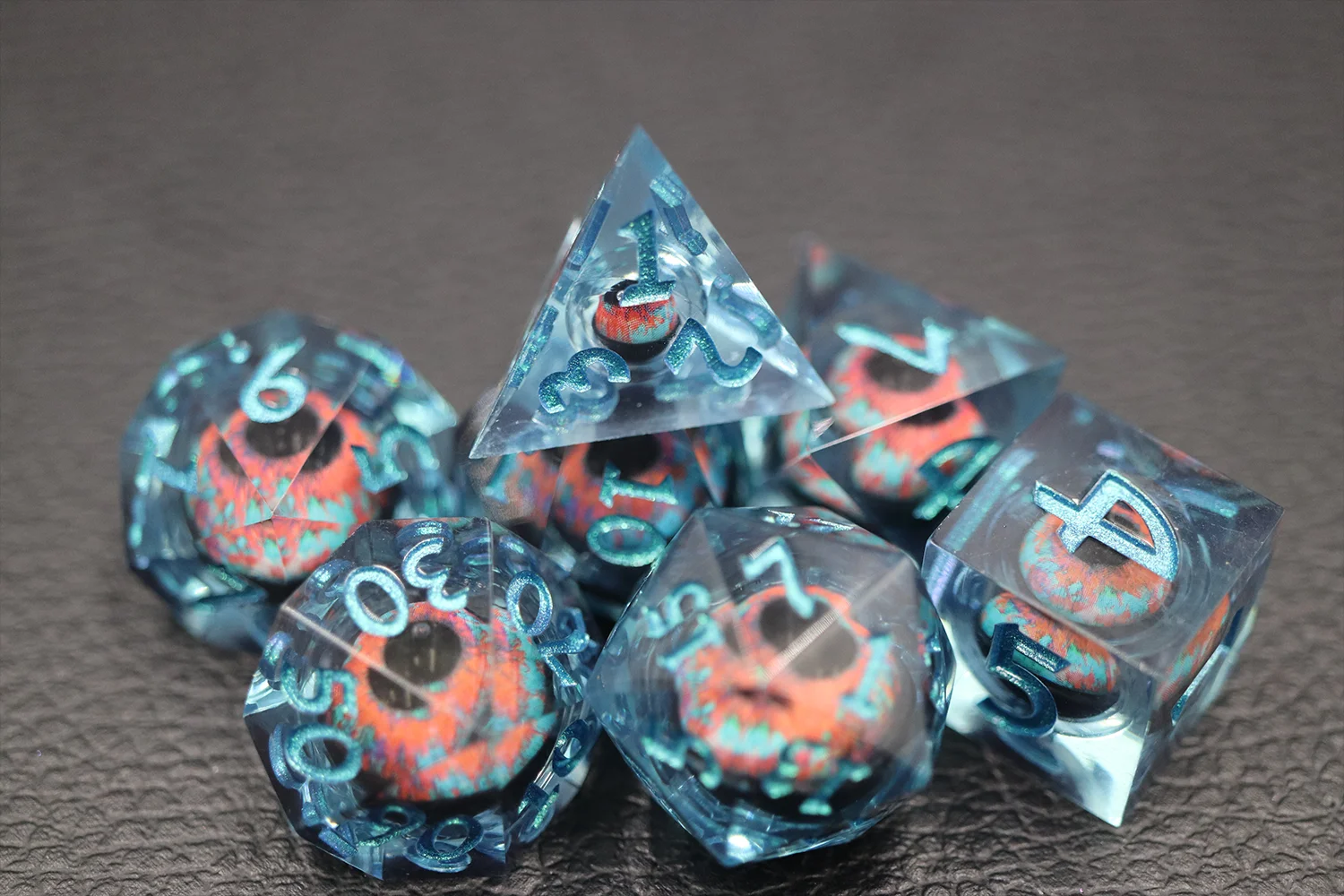 Custom 16mm Dnd Blue Dice Board Game Resin sharp Edge D4-d20 Polyhedral Dice Include Blood Eyes 7pcs Dice Set manufacture