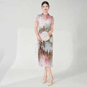 New Arrival 2025 Women's Elegant Dress Designer Miyake Pleated Dress Stretch Vintage Dress for Women