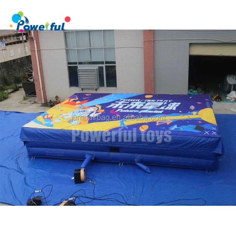 Indoor Playground Trampoline Jumping Airbag Inflatable Pillar Airbag ...