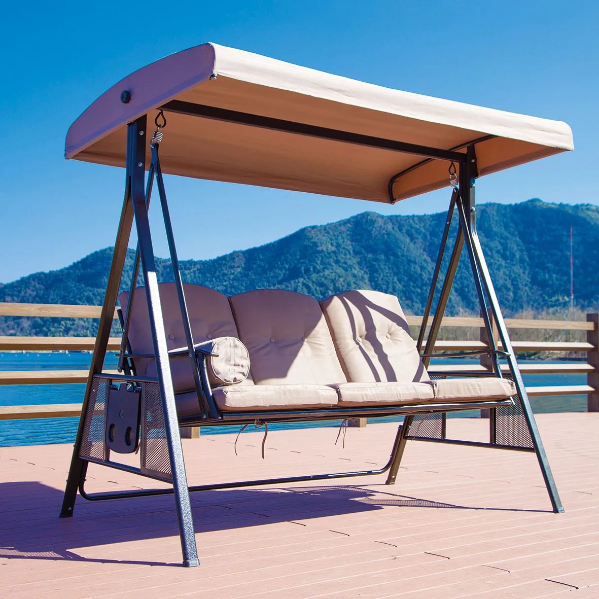 Garden Swing Chair 3 Seats Outdoor Swing with Strip Cushion Outdoor Green&White Stripe Swing Chair 333047