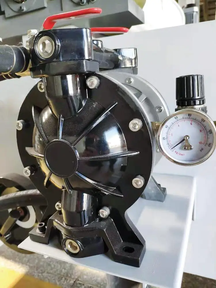 Машина для нанесения покрытий УФ-лаком МДФ