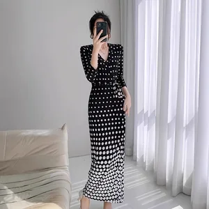 New Women's Dress Polka Dot V-Neck Three-Quarter Sleeve Waist-Cinching Elegant Dress for Women Women's Summer Clothing
