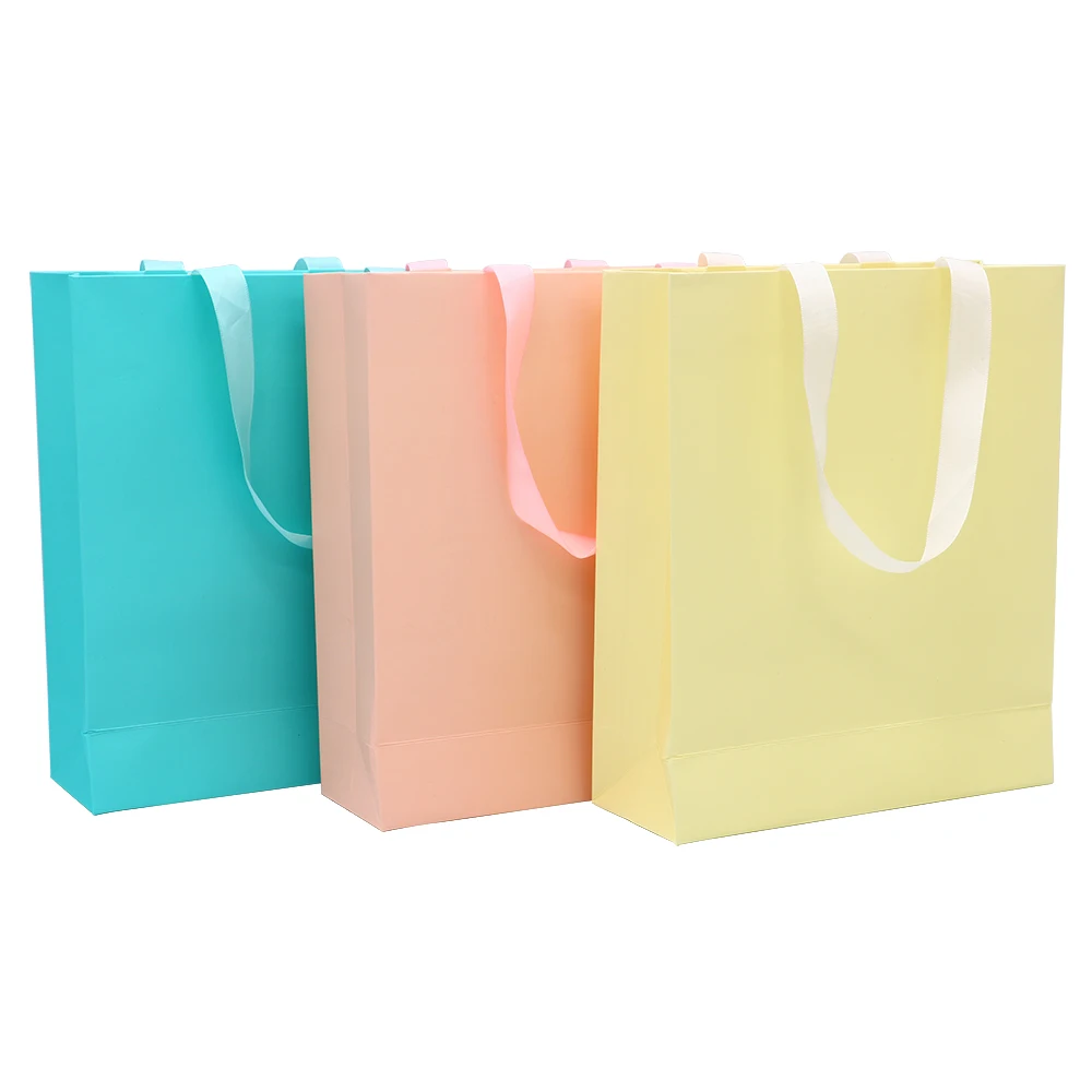 Factory Wholesales Custom Logo Packing Bag Paper Custom Color Bag For