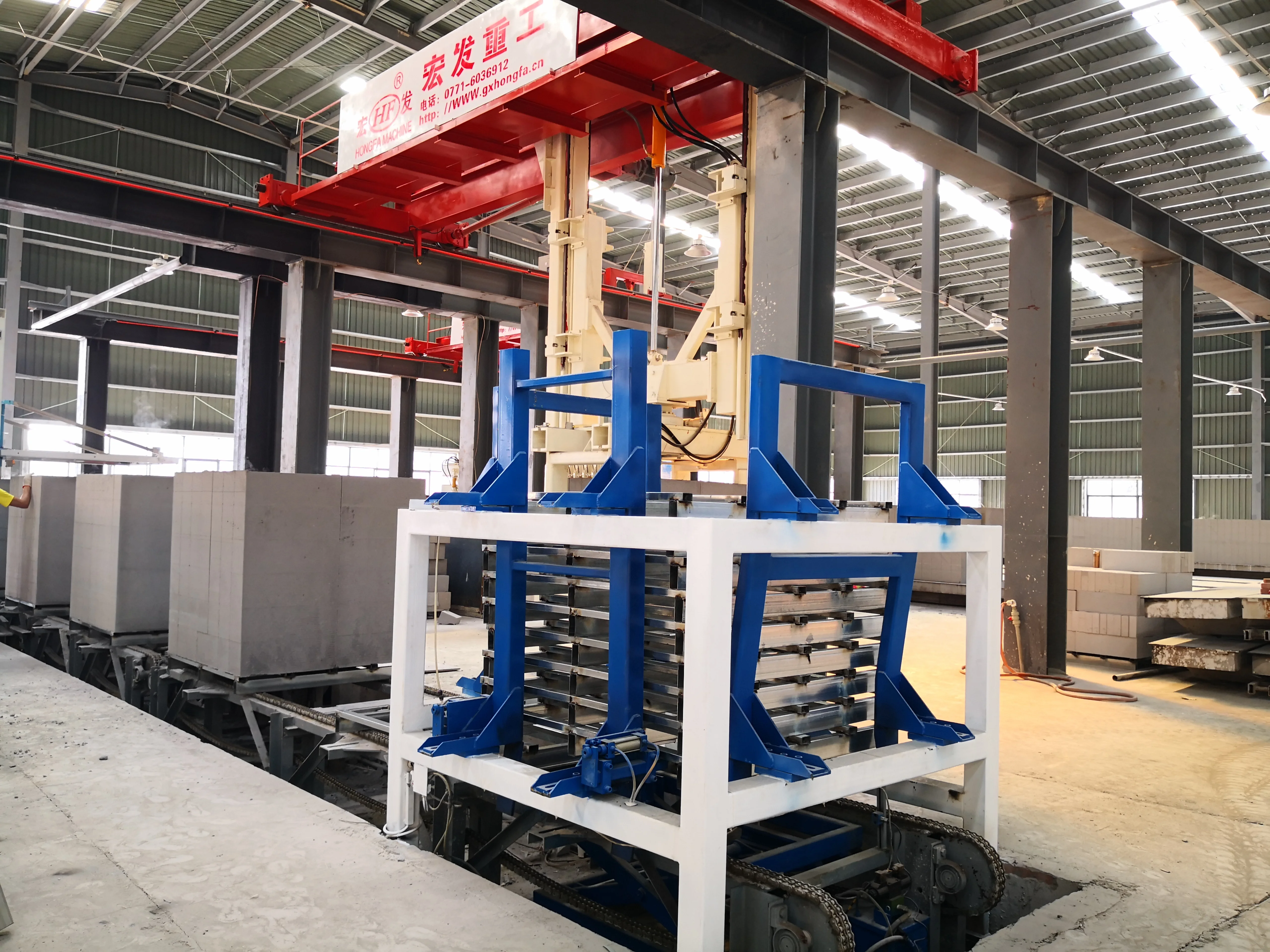 AAC Block Lightweight Wall Panel Making Machine Production Line Autoclaved Aerated Concrete Bricks Blocks Panels Making Machine