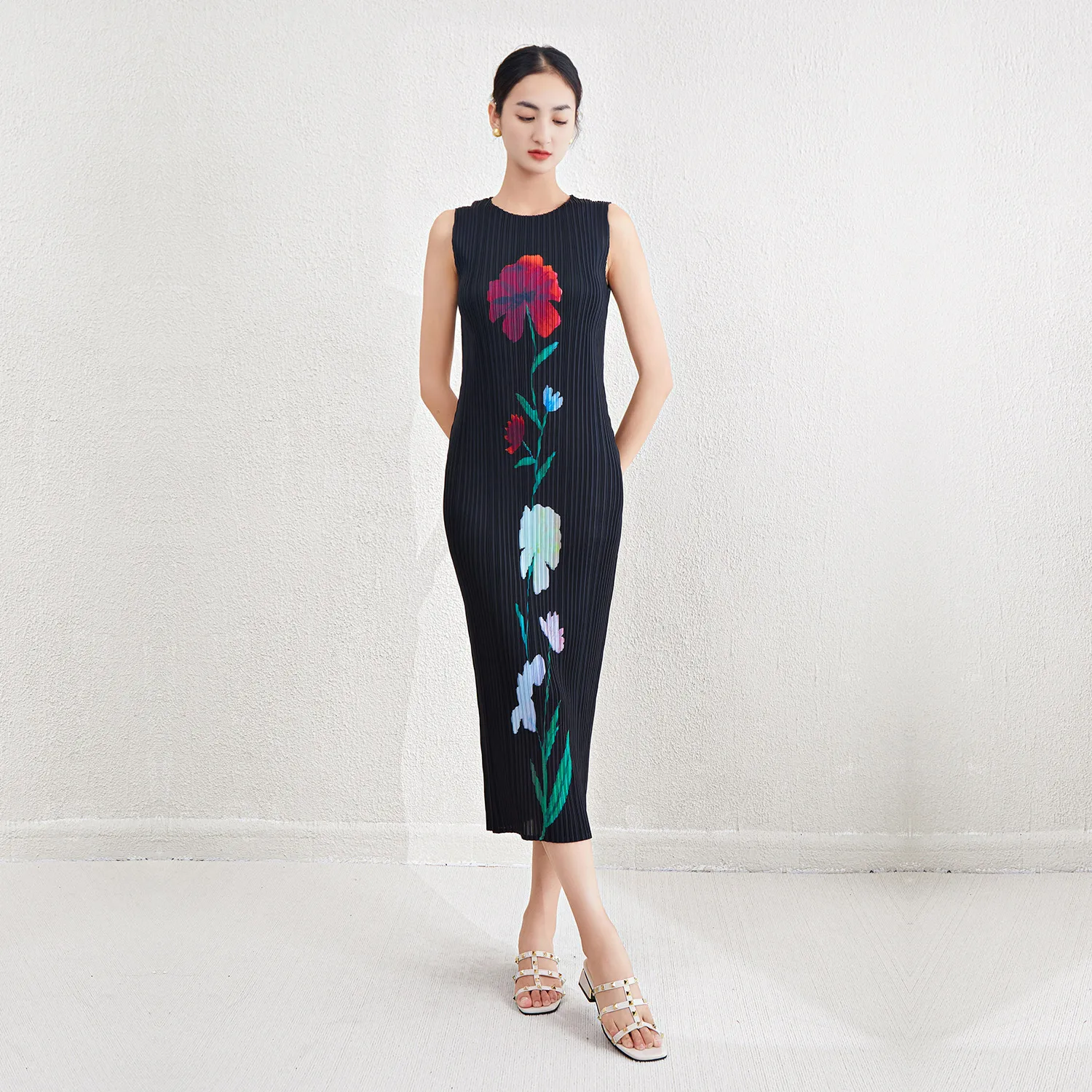 miyake-inspired Sleeveless Pleated Print Maxi Dress OEM