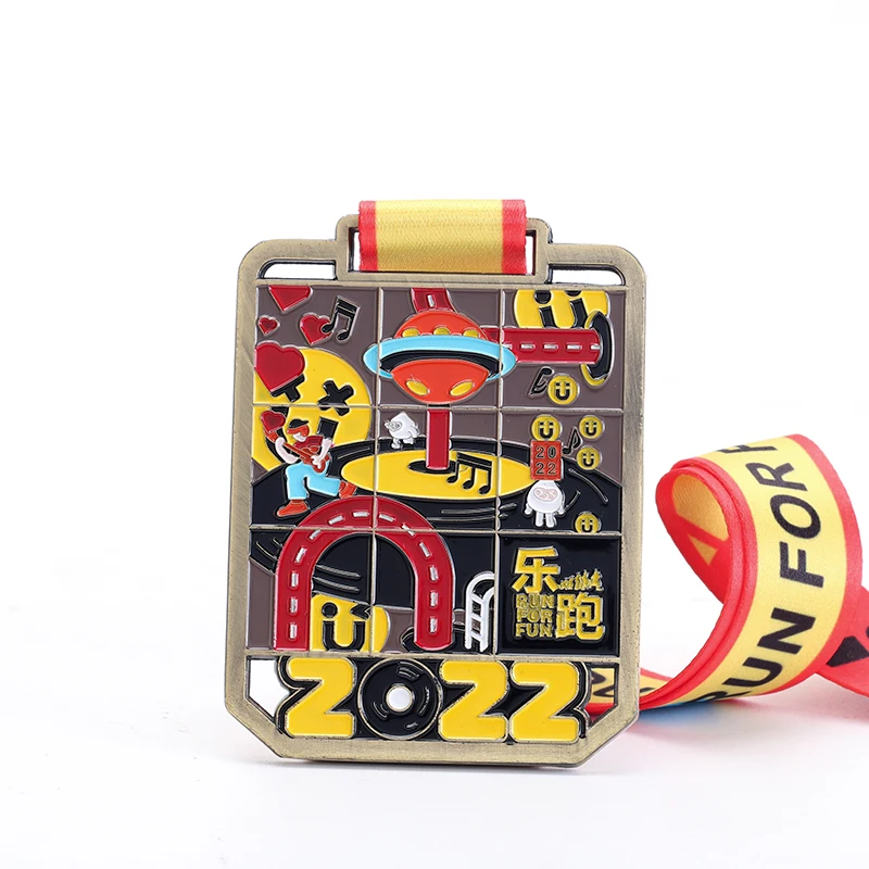 Wholesale Cheap Design Your Own Blank Running Medal Sports Zinc Alloy 3D Race Medals With Ribbon factory