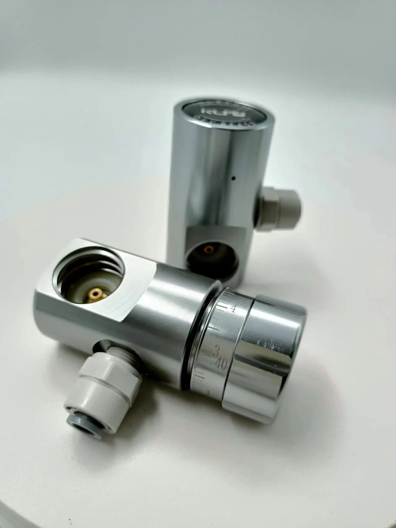 Good Quality Soda Regulator Co2 for Soda Sparking Water Machine with TR21*4 Thread Ajustable manufacture