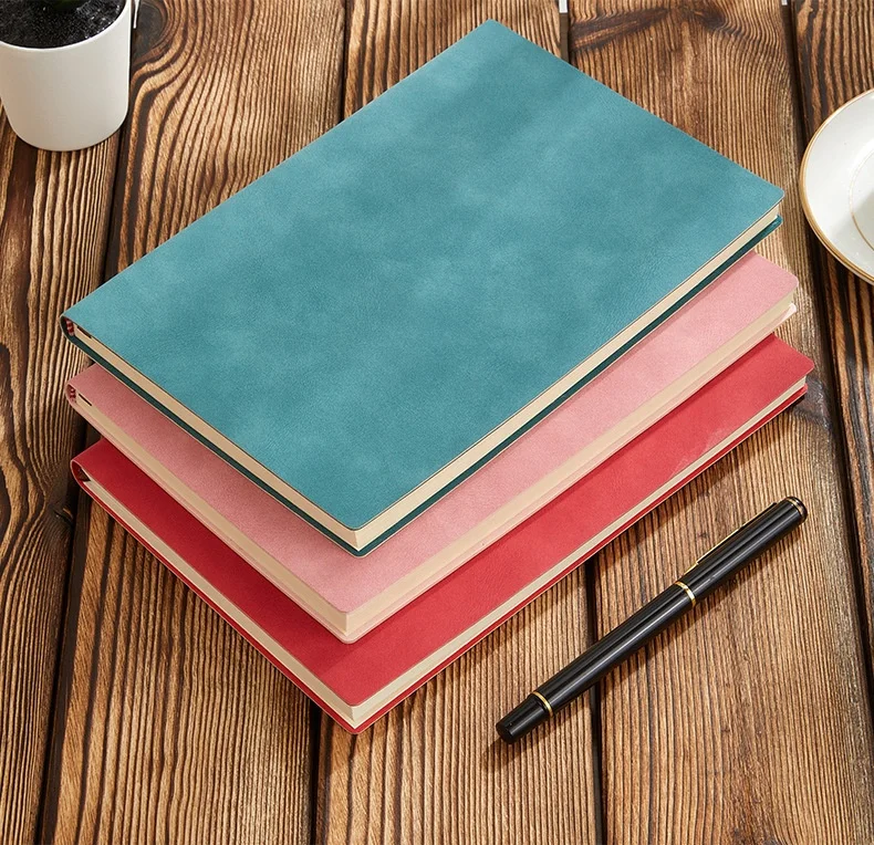 Пользовательский логотип A5 A6 B5 персонализированная дешевая мягкая кожаная обложка для журнала канцелярские принадлежности тетрадь ручная книга школы офиса бизнеса