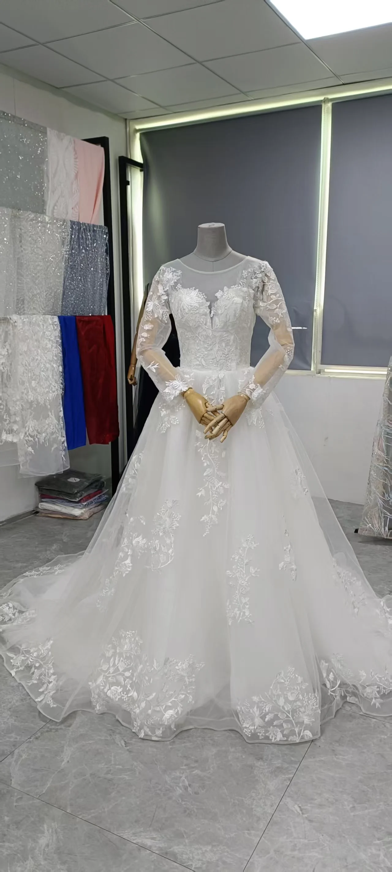 Customized Women Girl Long Sleeve Gold Luxury Empire Ball Gown Plus Size Wedding Dress with Embroidery and Ruffles Customized Women Girl Long Sleeve Gold Luxury Empire Ball Gown Plus Size Wedding Dress with Embroidery and Ruffles