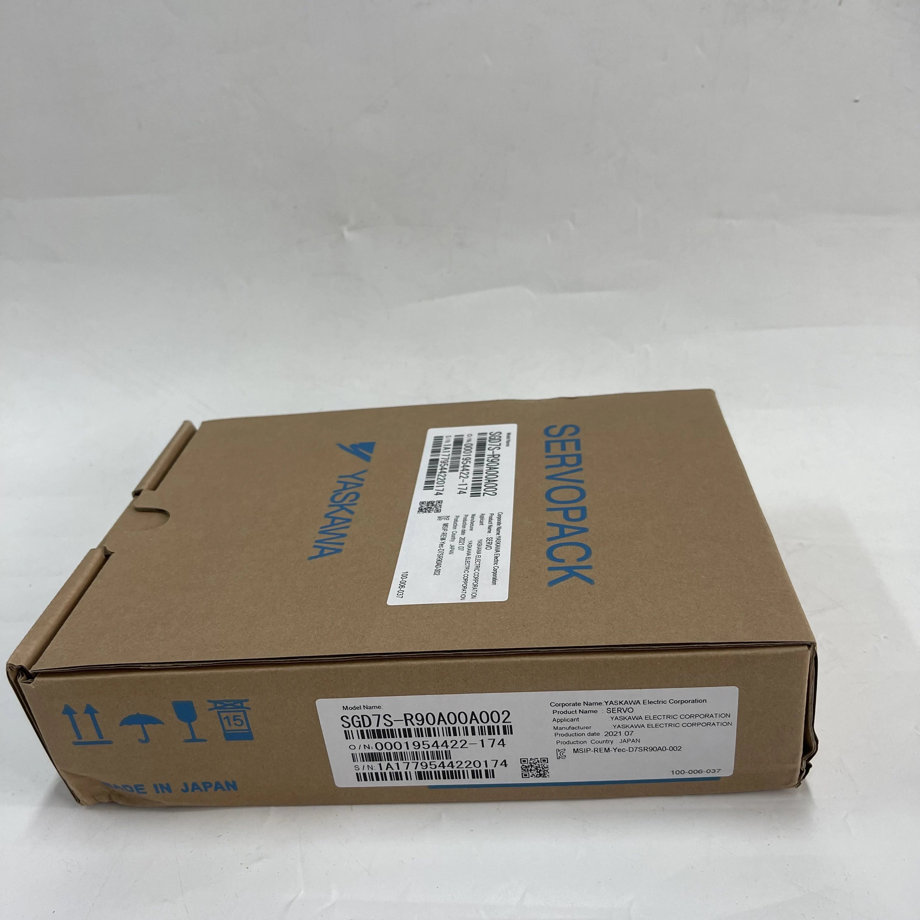 Yaskawa Servo Drive Servopack SGD7S-R90A00A002 Yaskawa Servo Drive Servopack SGD7S-R90A00A002