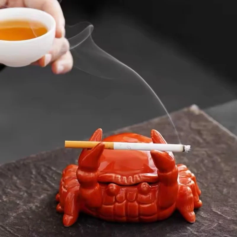 Promotional Creative Ceramic Cigar Ashtray with Lid Cute Crab Design for Office Home Living Room Decoration Ornaments Ash Tray