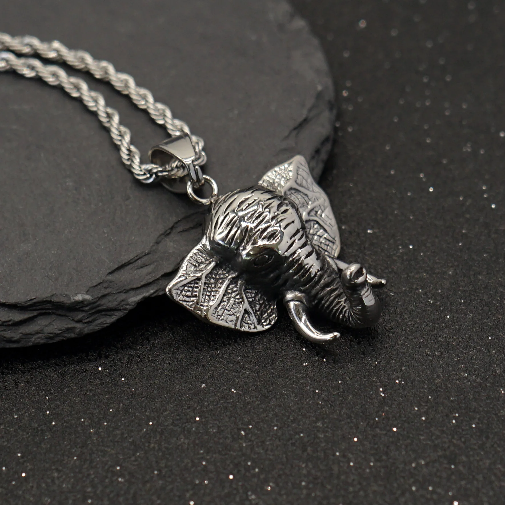 Men's Elephant Head Pendant Necklace, Gothic Vintage Thai Elephant  Stainless Steel Necklace Ganesh Hamsa Hand Pendants