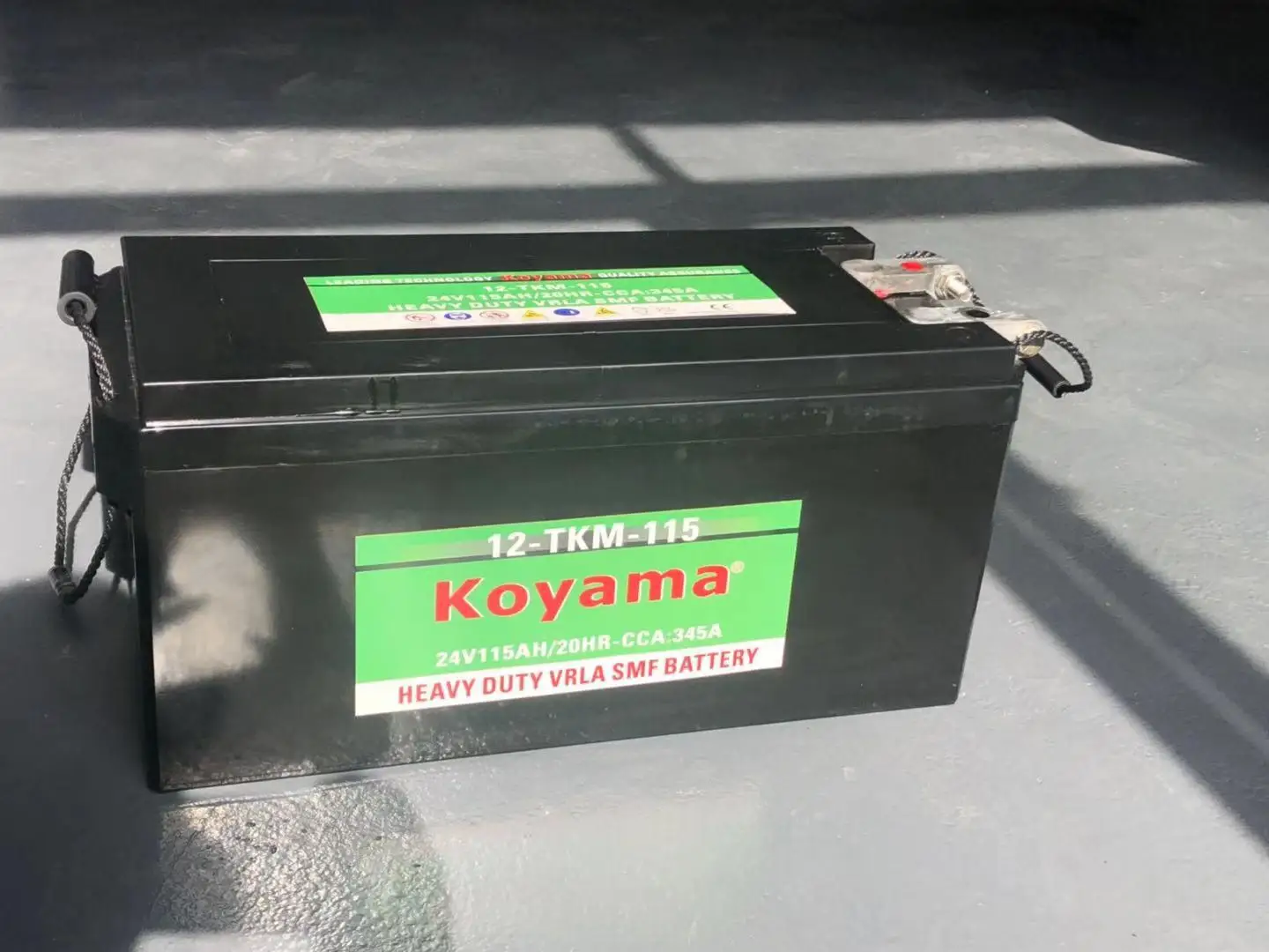 12-TKM-115 24V 115Ah 密閉型メンテナンスフリーバッテリー ディープ 