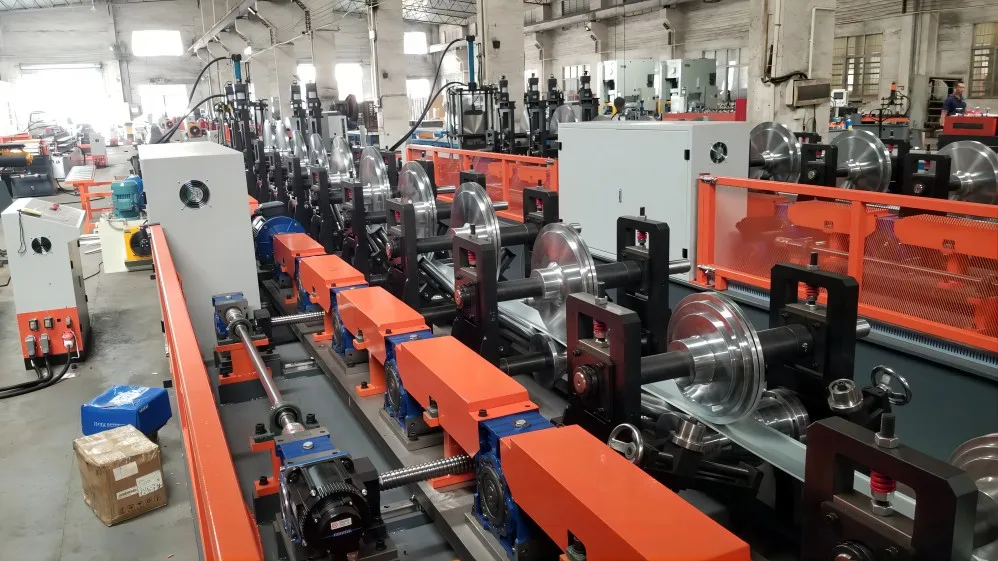 Lms Ceiling U Baffle Roll Former Machine - Buy Roll Forming Machine ...